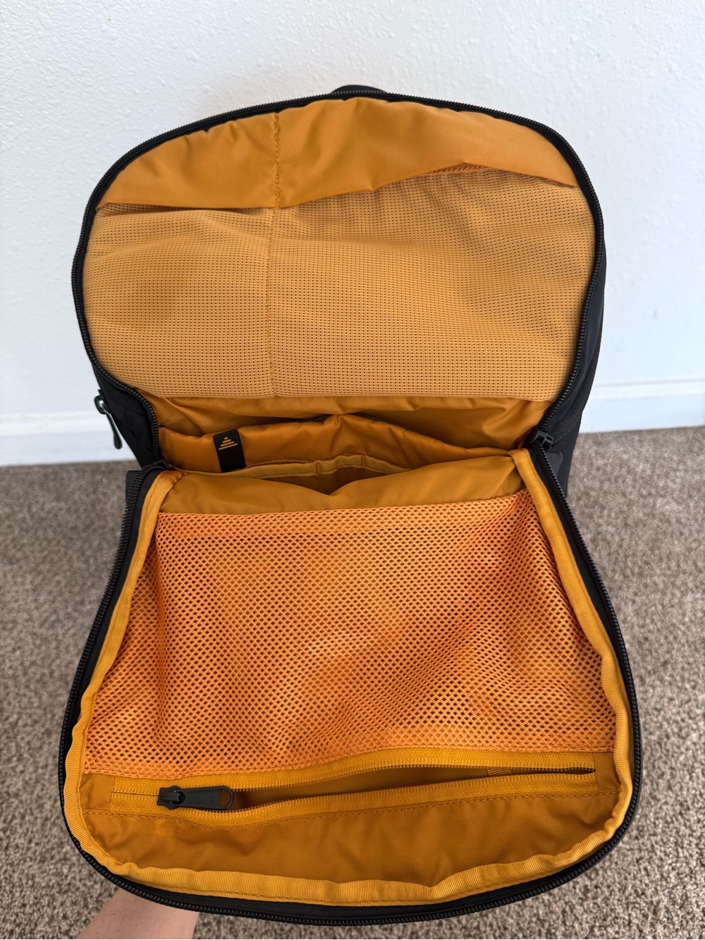 The North Face KABAN 2.0 Backpack 38L Black Travel Laptop Backpack Carry-On Bag - Picture 8 of 13